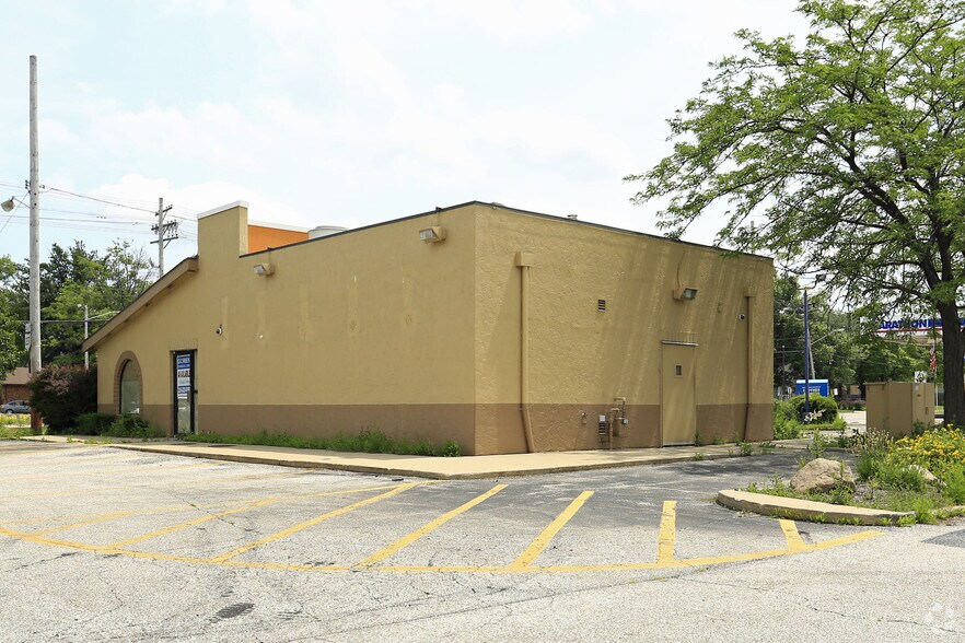 More Photos Of 4450 Rocky River Dr, Cleveland Fast Food For Lease