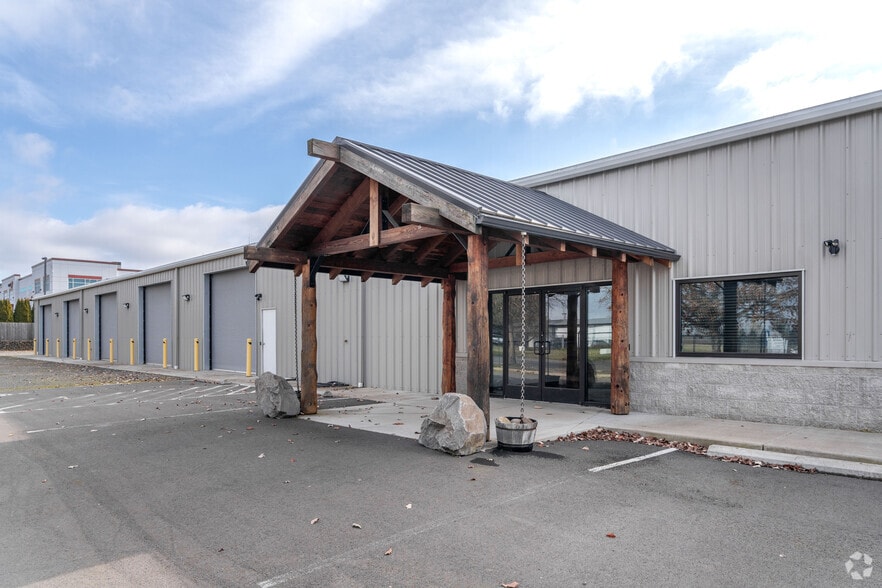 Primary Photo Of 3124 Blossom Dr NE, Salem Warehouse For Lease