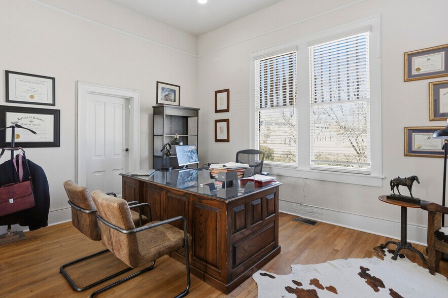 More Photos Of 629 Jefferson St, Jackson Office For Sale