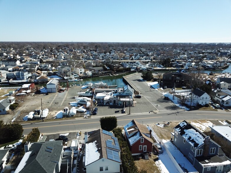 More Photos Of 2545 Bellmore Ave, Bellmore Marina For Sale