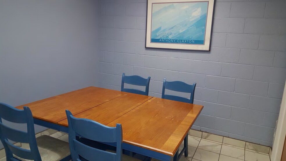 More Photos Of 6515 Clinton Hwy, Knoxville Office For Lease