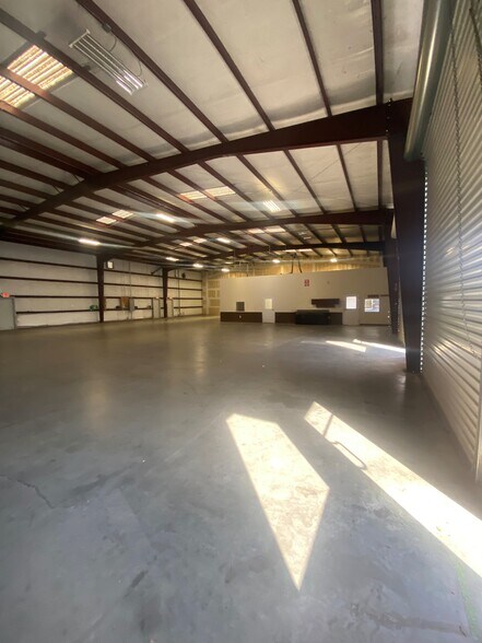 More Photos Of 5040 W Tharpe St, Tallahassee Unknown For Lease