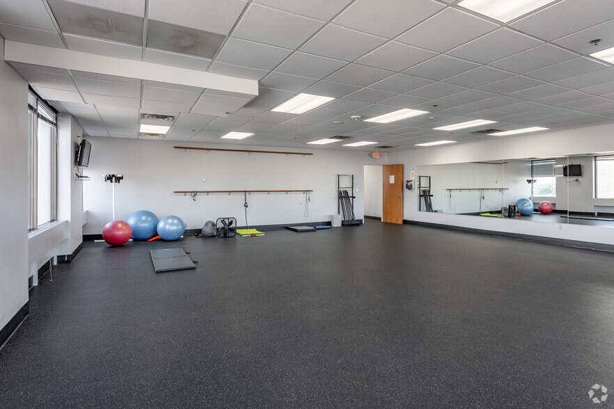 More Photos Of 101 5th St E, Saint Paul Office For Sale