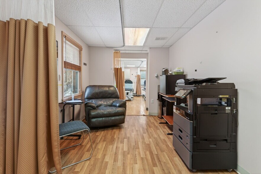More Photos Of 301 Hurley Ave, Kingston Office For Sale