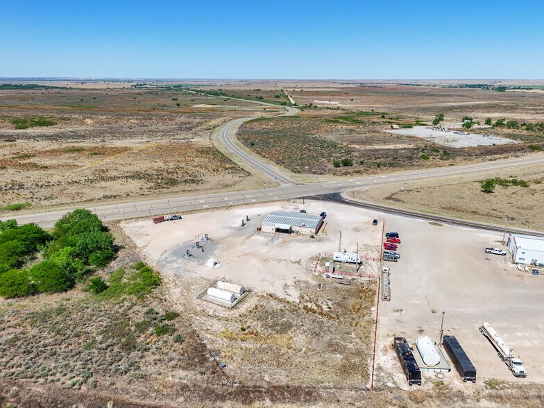 More Photos Of 8794 HWY 83, Briscoe General Retail For Sale