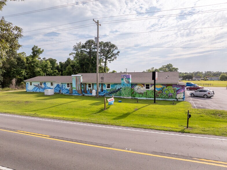 More Photos Of 2383 Hwy 58, Swansboro Restaurant For Sale