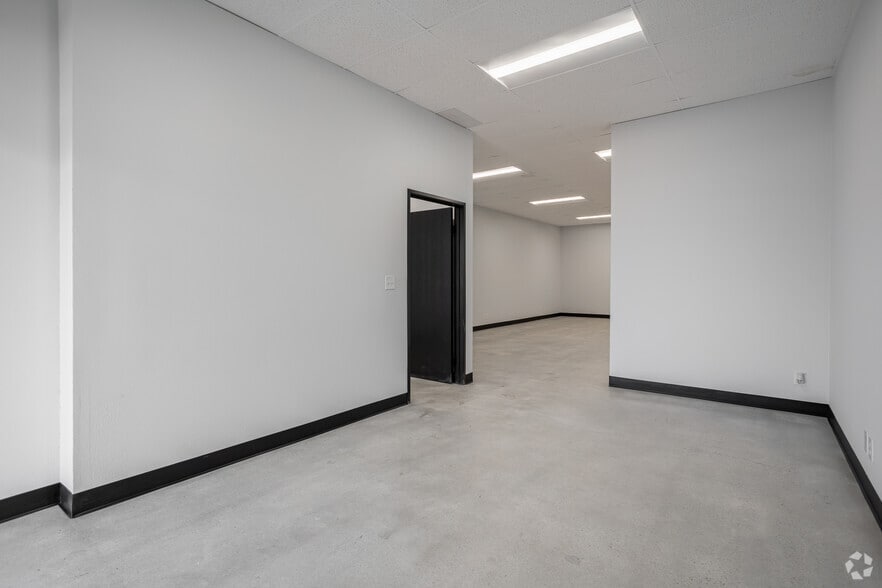 More Photos Of 7643-7667 Garden Grove Blvd, Garden Grove Unknown For Lease