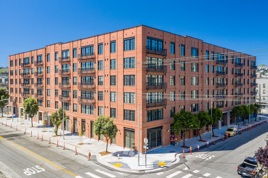 Primary Photo Of 2865 18th St, San Francisco Apartments For Lease