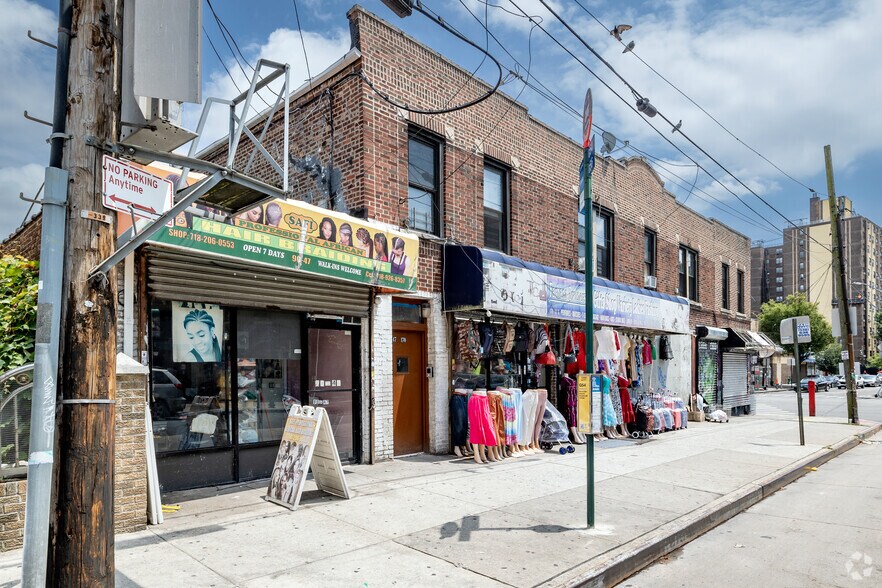 More Photos Of 17001 Jamaica Ave, Jamaica General Retail For Lease