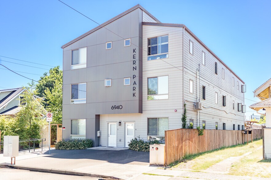 More Photos Of 6930-6940 SE Long St, Portland Apartments For Sale