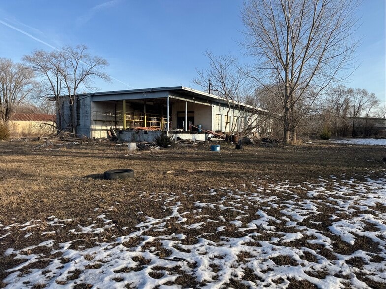 More Photos Of 1221 N Niagara St, Saginaw Warehouse For Sale