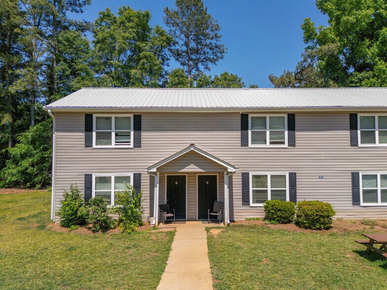 More Photos Of 4122 Oakwood Vlg, Oakwood Apartments For Sale
