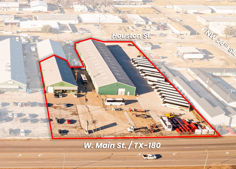 Primary Photo Of 2448 W Main St, Grand Prairie Warehouse For Lease