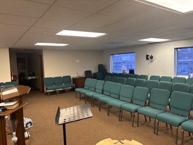 More Photos Of 6114 W Capitol Dr, Milwaukee Medical For Sale