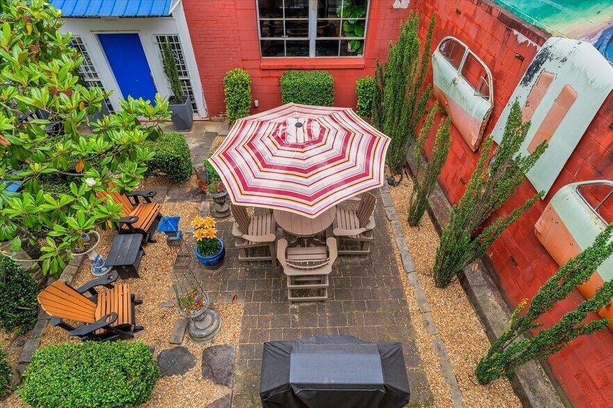 More Photos Of 282 Walker St SW, Atlanta Apartments For Sale