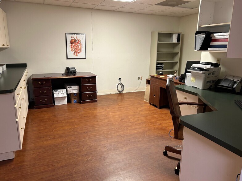 More Photos Of 1283 SW Sr-47, Lake City Medical For Lease
