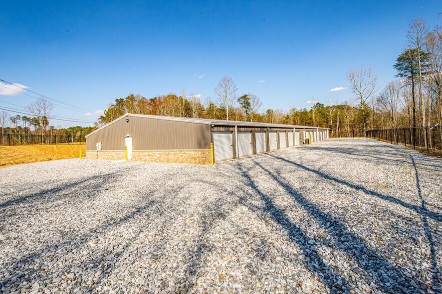More Photos Of 1195 Lumpkin County Pkwy, Dahlonega Self Storage For Sale