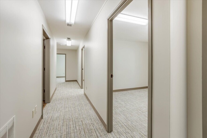 More Photos Of 1310 Thomasville Rd, Tallahassee Office For Lease