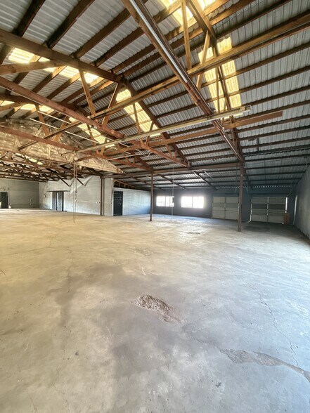 More Photos Of 4127 Weslow St, Houston Industrial For Lease