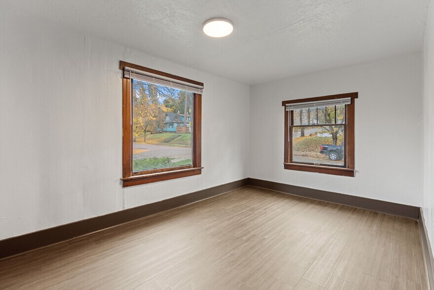 More Photos Of 2002 W 8th Ave, Spokane Multifamily For Sale