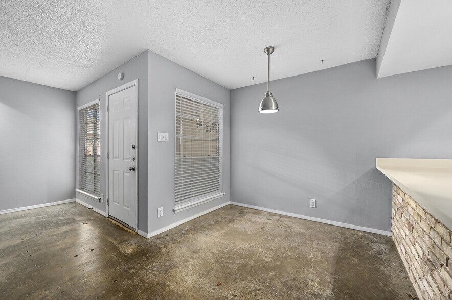 More Photos Of 3416 Willowrun Dr, Austin Apartments For Sale