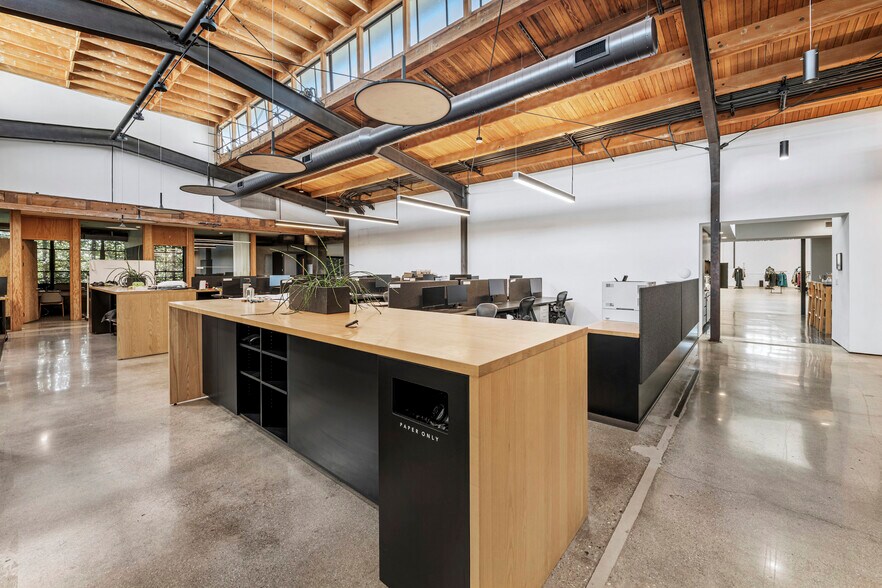 More Photos Of 2611-2619 Exposition Blvd, Los Angeles Loft Creative Space For Lease