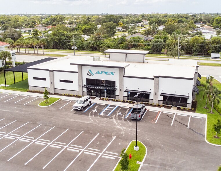 More Photos Of 7990 Summerlin Lakes Dr, Fort Myers Medical For Lease