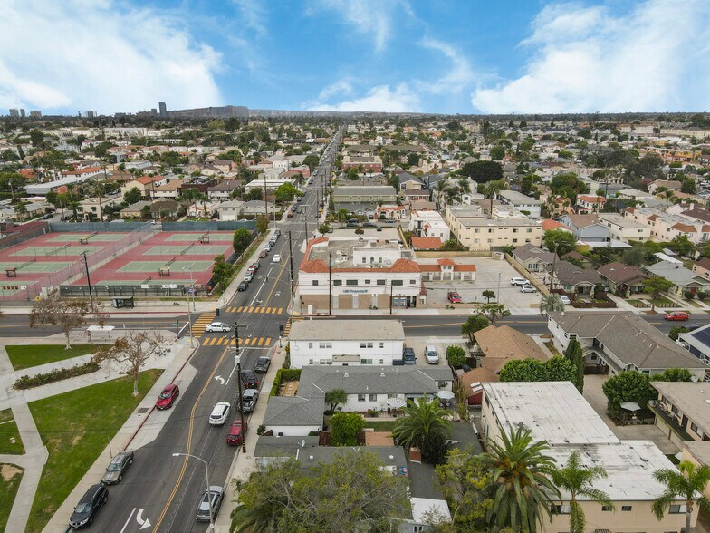 More Photos Of 4409 E 10th St, Long Beach Apartments For Sale