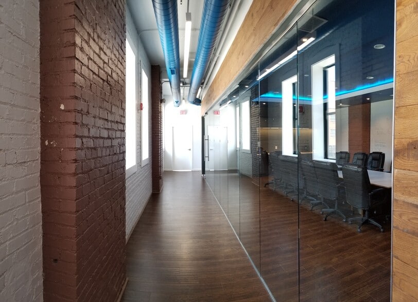 More Photos Of 934 Central St, Kansas City Office For Lease