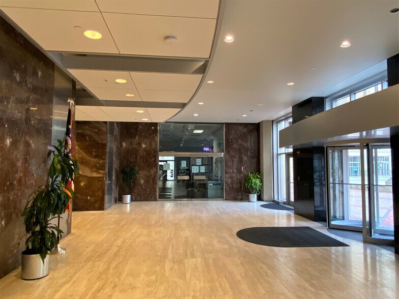 More Photos Of 10 N Ludlow St, Dayton Office For Lease