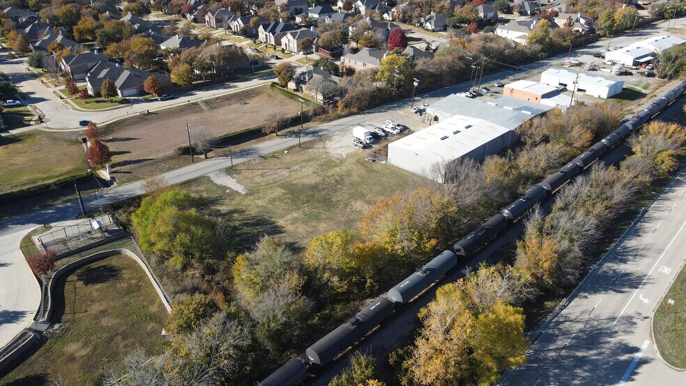 More Photos Of 1016 Katy Rd, Keller Warehouse For Sale