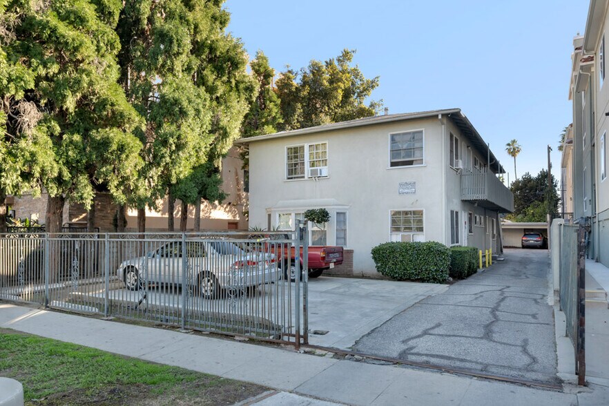 More Photos Of 14622 Sylvan St, Van Nuys Apartments For Sale