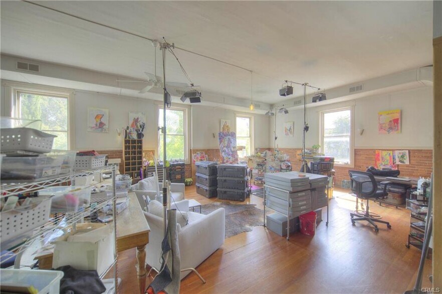 More Photos Of 105 Broadway St, Chico General Retail For Sale