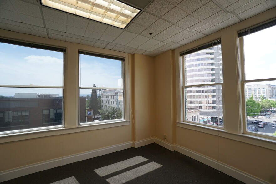 More Photos Of 601-603 Main St, Vancouver Office For Lease