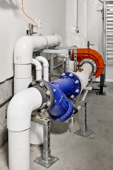 More Photos Of 5463 Pacific Fern Dr, Ferndale Manufacturing For Sale