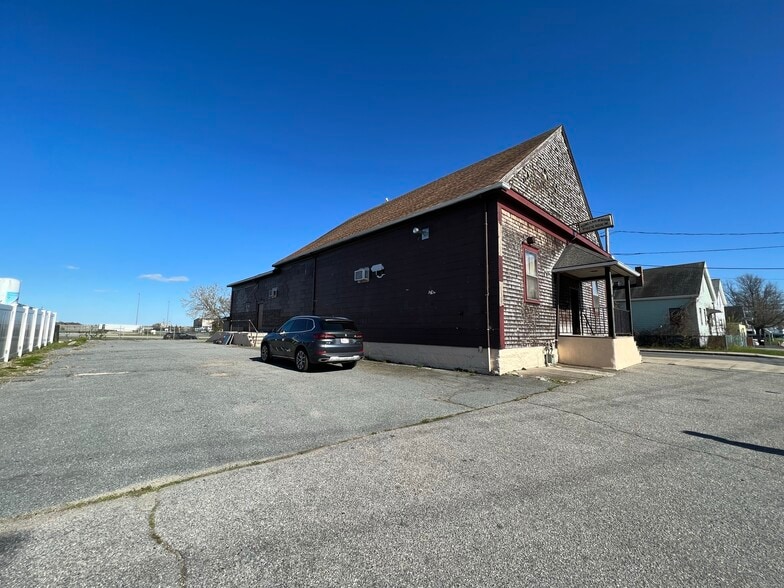 More Photos Of 418 S Front St, New Bedford Warehouse For Sale