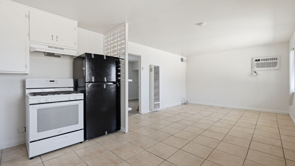 More Photos Of 511-517 E Fredricks St, Barstow Apartments For Sale