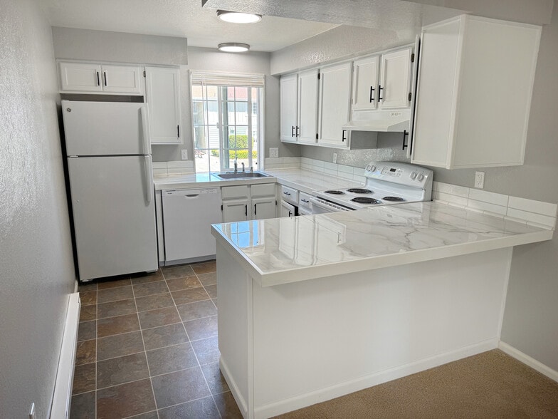 More Photos Of 820 32nd St, Bellingham Apartments For Sale