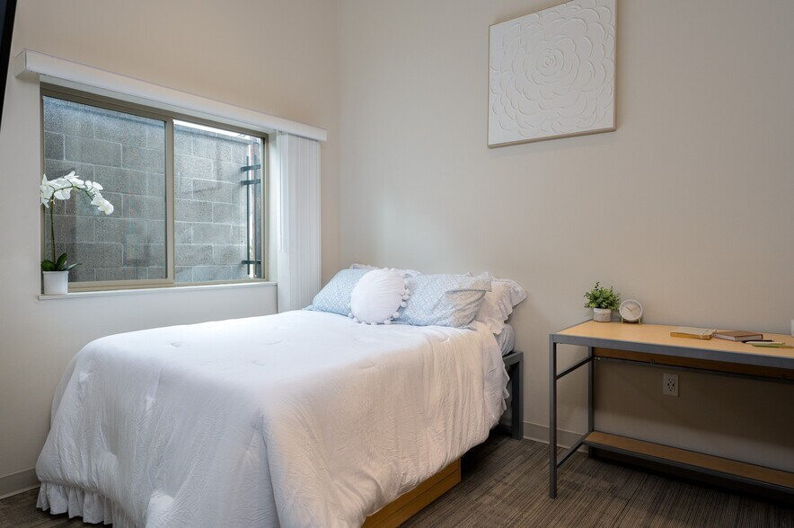 More Photos Of 1965 E 15th Ave, Eugene Apartments For Sale