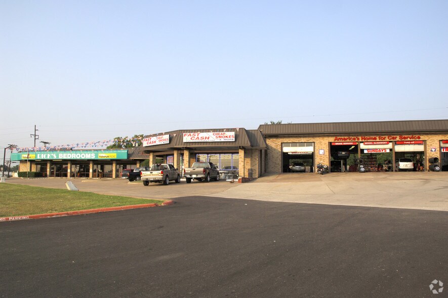 More Photos Of 3501 Gus Thomasson Rd, Mesquite Unknown For Lease