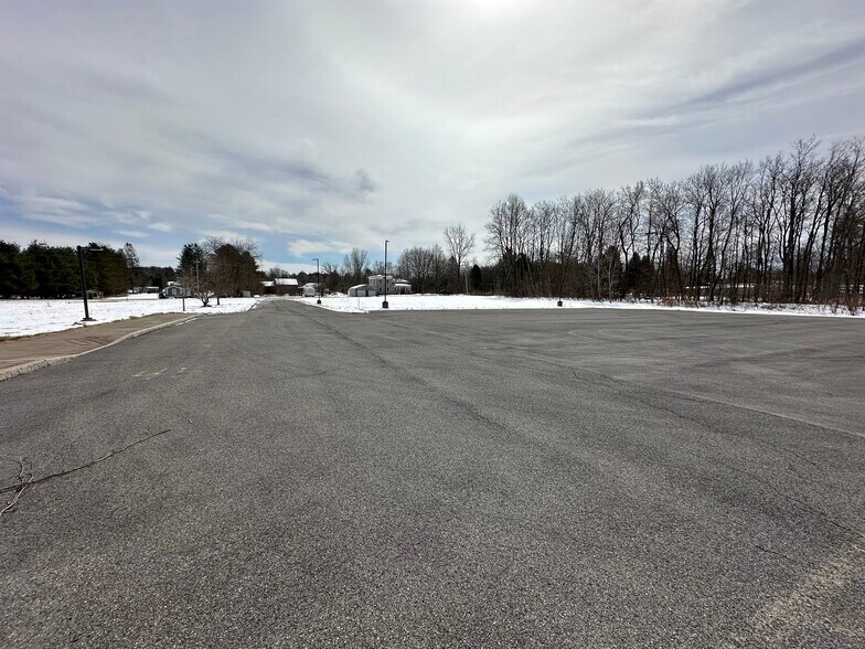 More Photos Of 55 Cox Rd, Williamstown Schools For Sale