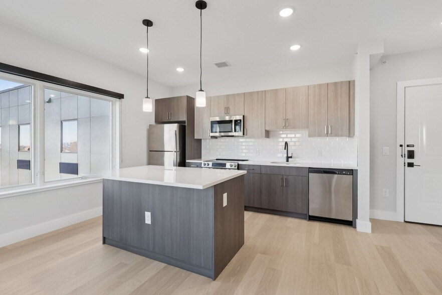 More Photos Of 34-40 Hudson St, Newark Apartments For Lease