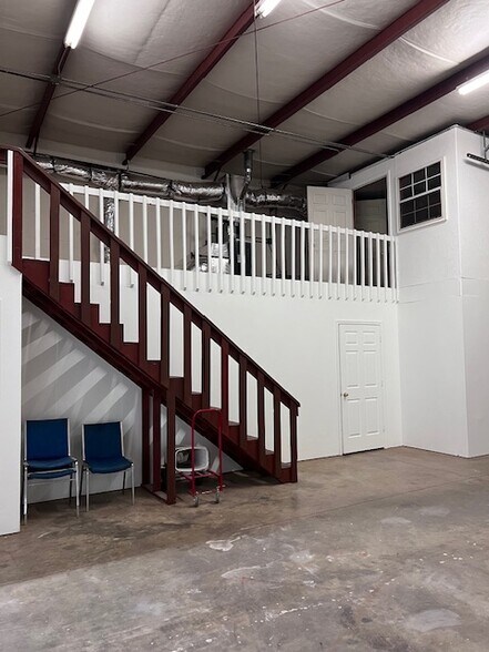 More Photos Of 360 Sharon Industrial Way, Suwanee Flex For Lease