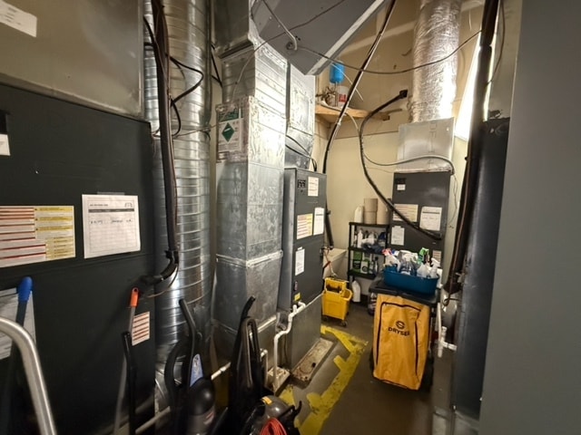 More Photos Of 26 Perchwood Dr, Fredericksburg Industrial For Sale