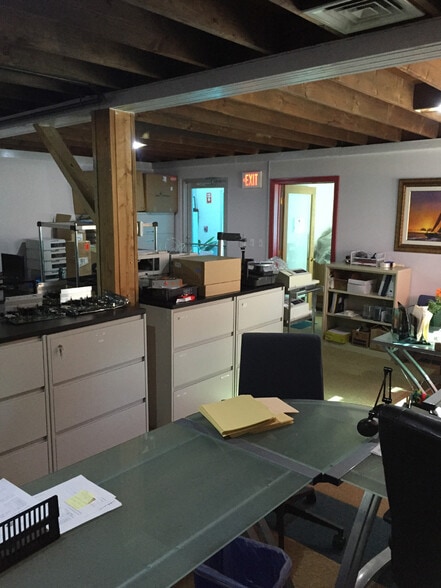 More Photos Of 70 Bridge St, Groton Light Manufacturing For Lease