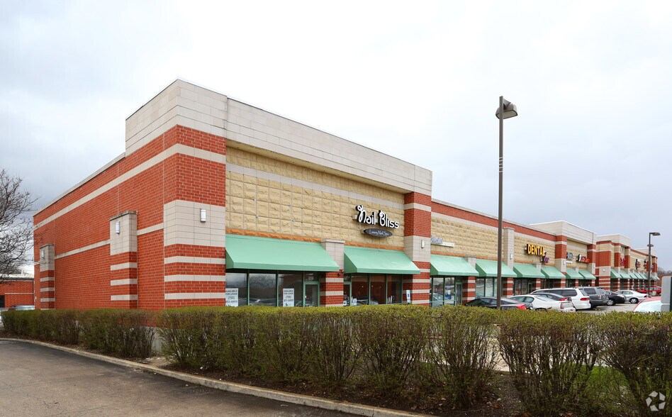 More Photos Of 1427-1485 Lee St, Des Plaines Unknown For Lease