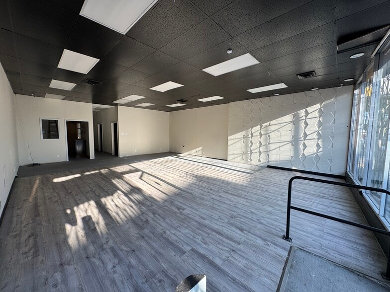 More Photos Of 8 Niagara Ave, San Francisco Storefront Retail Residential For Lease