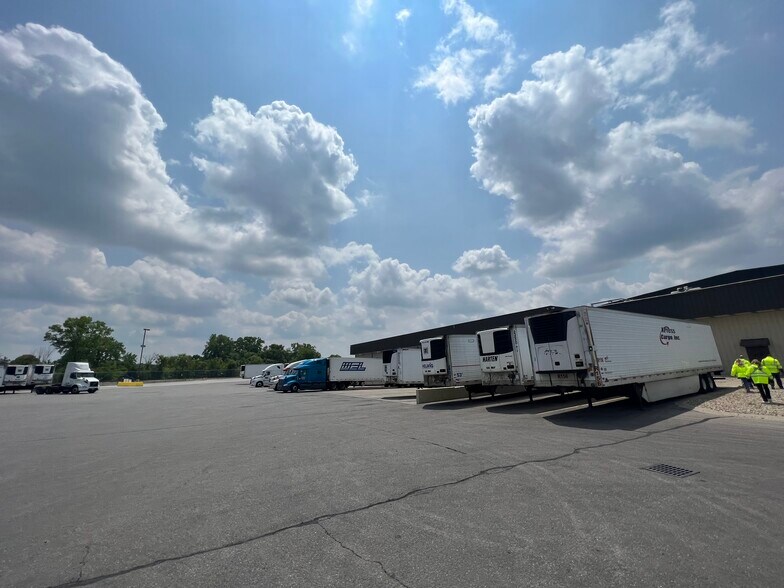 More Photos Of 1401 S Keystone Ave, Indianapolis Refrigeration Cold Storage For Lease
