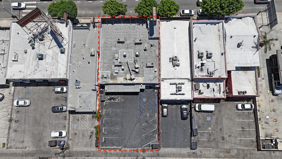More Photos Of 4457 Van Nuys Blvd, Sherman Oaks Restaurant For Lease
