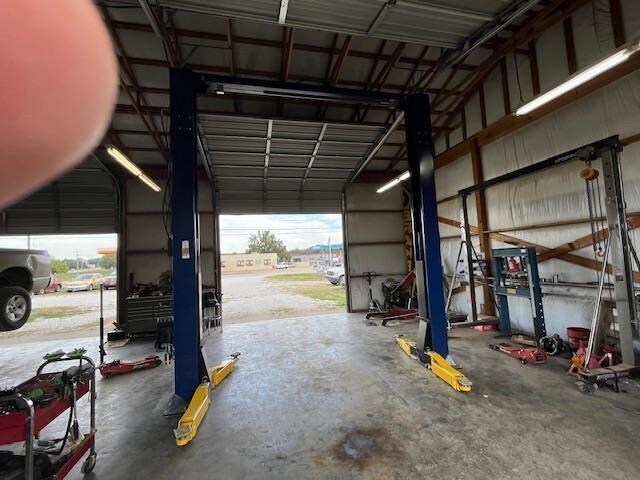 More Photos Of 2260 W Main St, Mountain View Industrial For Sale